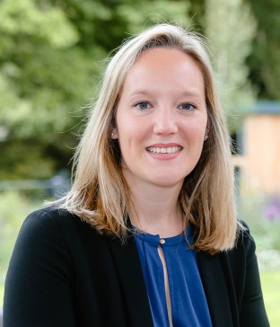 head shot of Sue McElroy