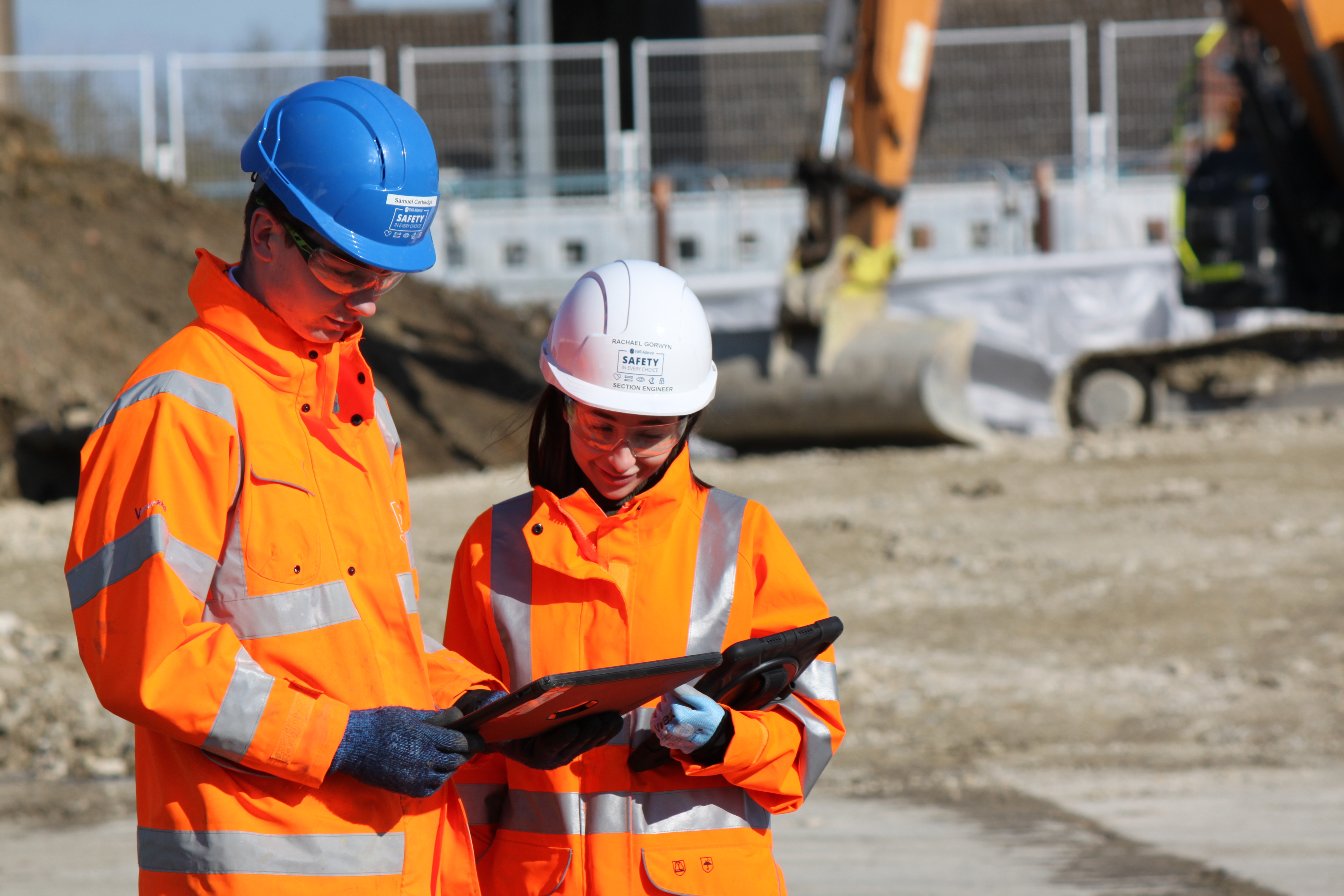 2C team on site Rachael Gorwyn and Sam Cartledge