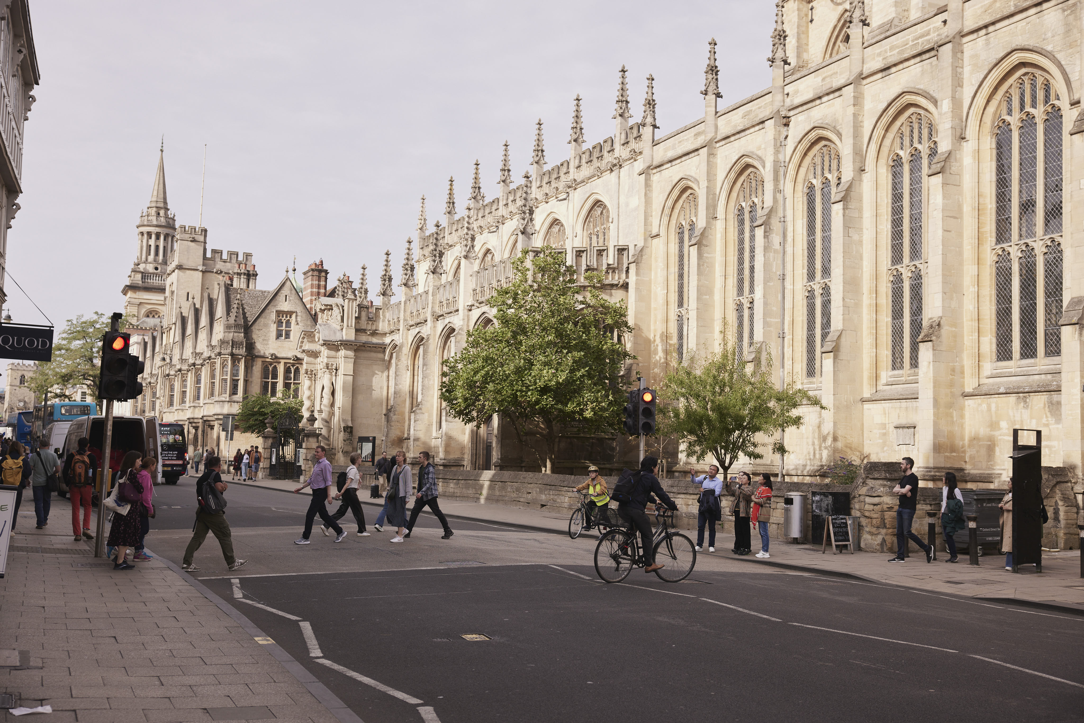 231009 EWR S3 DAY7 OXFORD TC 0393